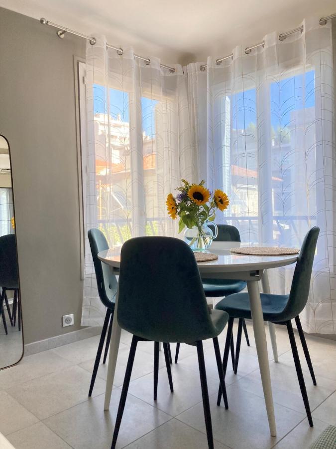 Апартаменти Nice West Cosy Flat Balcony, Near Airport, Train, Beach, Public Transport, Supermarket, Comfortable And Well Equipped Екстер'єр фото