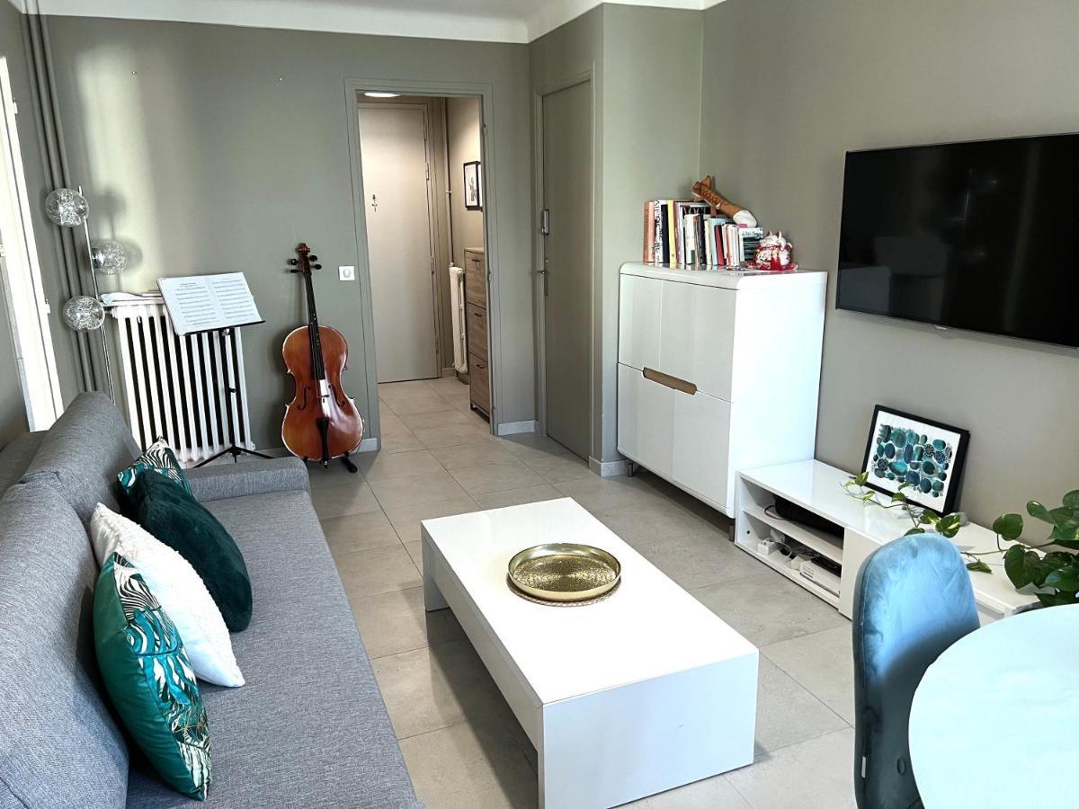 Апартаменти Nice West Cosy Flat Balcony, Near Airport, Train, Beach, Public Transport, Supermarket, Comfortable And Well Equipped Екстер'єр фото
