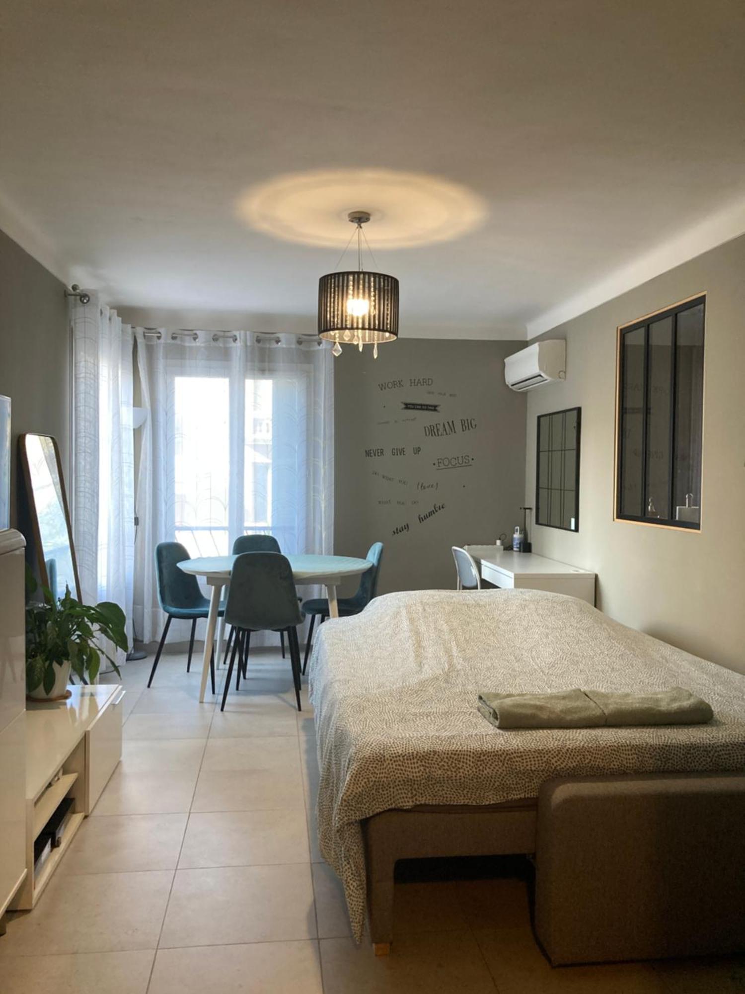 Апартаменти Nice West Cosy Flat Balcony, Near Airport, Train, Beach, Public Transport, Supermarket, Comfortable And Well Equipped Екстер'єр фото